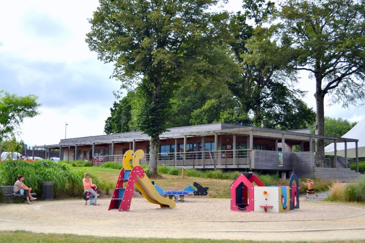 Hotel Camping Aquarev à Loudéac Extérieur photo