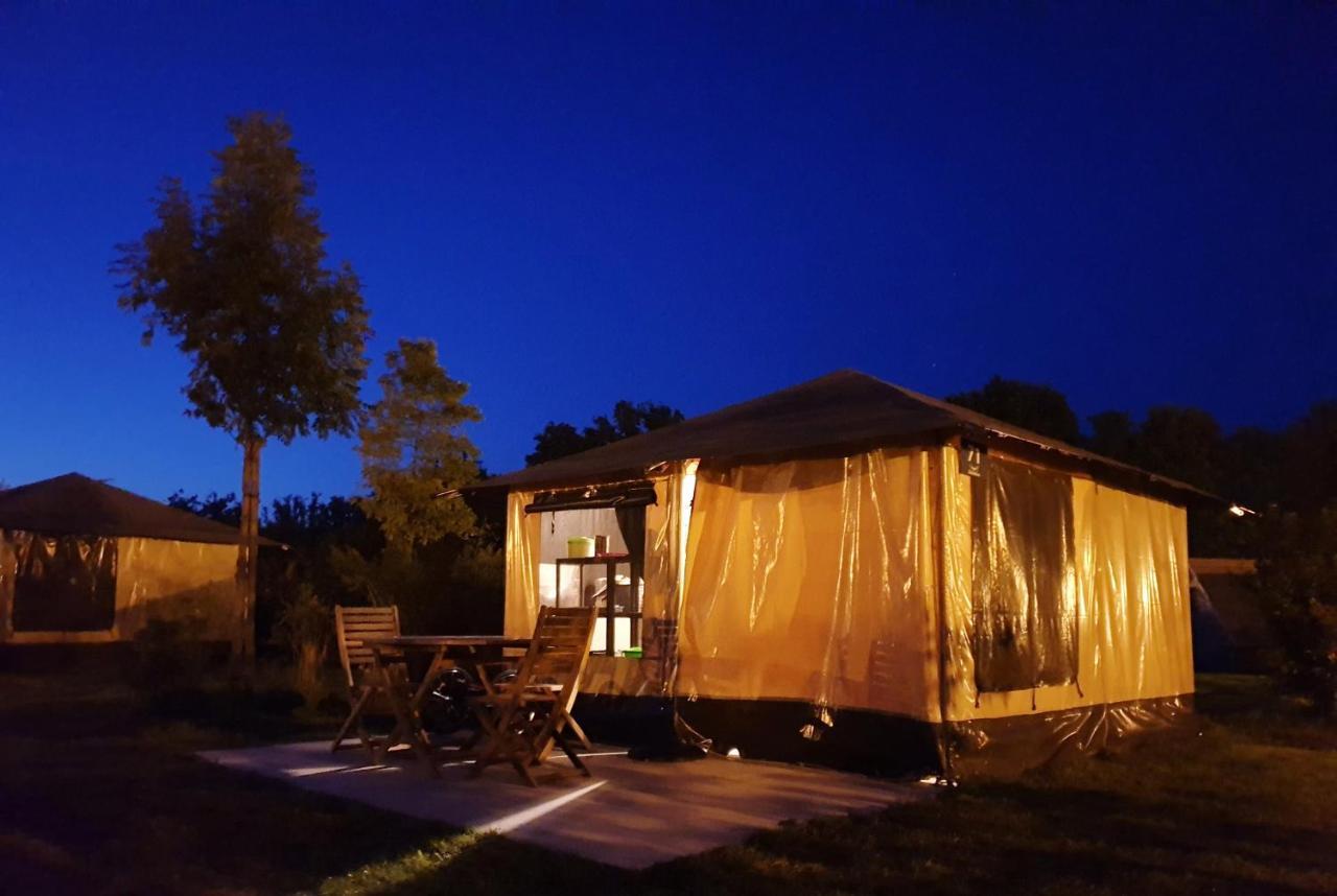 Hotel Camping Aquarev à Loudéac Extérieur photo